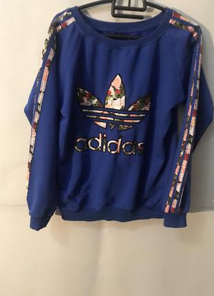 Оригинальный свитшот adidas с лампасами и цветами