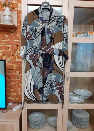 Очаровательное платье большого размера