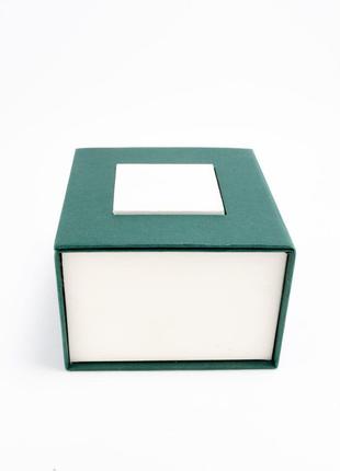 Подарочный коробок картонный (код: 15009)