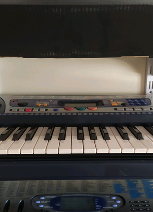 Yamaha PSR-262 Клавішний інструмент
