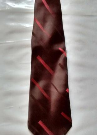 Для мужской рубашки бордовый галстук СССР