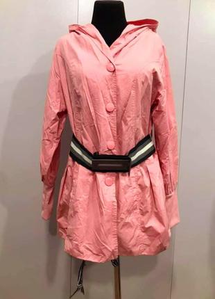 Легкое нежно розовое пальто tafika с поясом  44р.