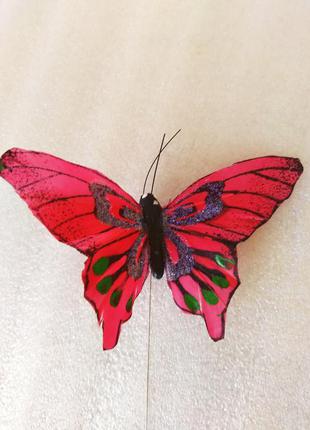 Бабочка декоративная на проволоке.
