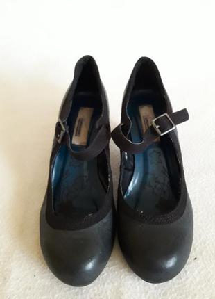 Кожаные туфли фирмы updated ( германия) р. 38 стелька 24,5 см