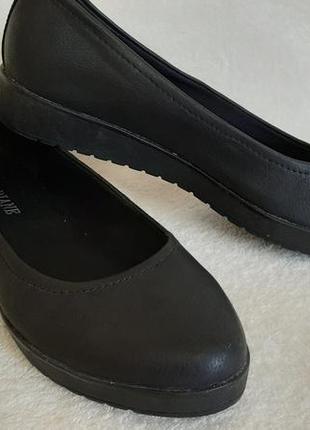 Оригинальные туфли фирмы ariane ( германия) р.39 стелька 25,5 см