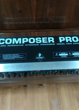 Behringer composer pro MDX2200