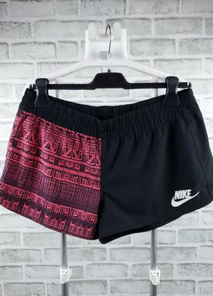 Спортивные шорты nike women's remix aop shorts