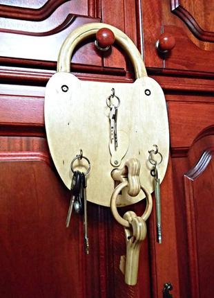 Оригинальная вешалка-ключница в форме навесного замка с двумя ...