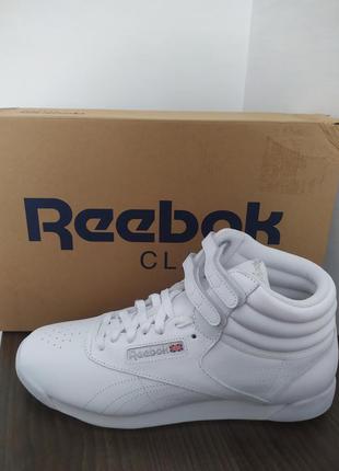 Кроссовки reebok freestyle