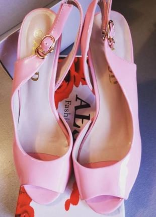 Бассаножки розовые, туфли на каблуке, обувь,