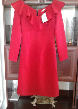 Красное платье-футляр с воланом juliet roses украина