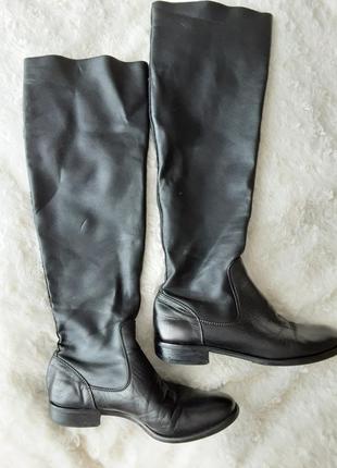 Черные итальянские кожаные длинные сапоги 36 размер