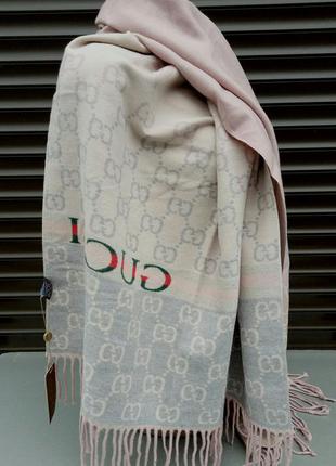 Gucci шарф женский кашемировый теплый бежево розовый