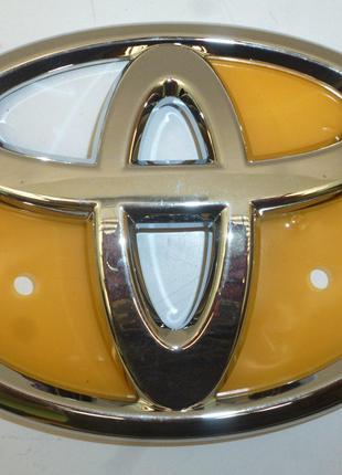 Эмблема решетки радиатора Toyota Land Cruiser 200 07-2015 Нова...