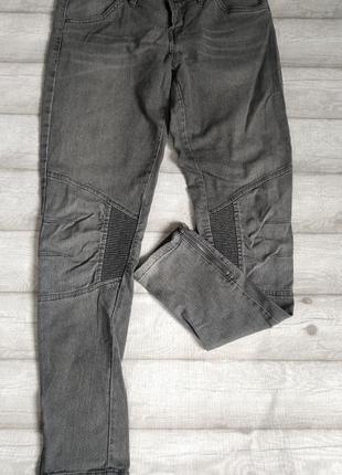 Серые джинсы esmara