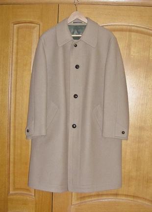 Пальто мужское. 48 размер