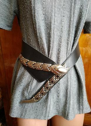 Оригинальный кожаный ремень с головой и хвостом змеи из метала.