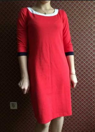 Женское   платье     Размер  - 48