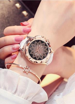 Женские часы Classic Diamonds с белым ремешком, жіночий наручн...