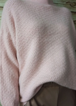 Женский теплый свитер оверсайз розовый 42-46.