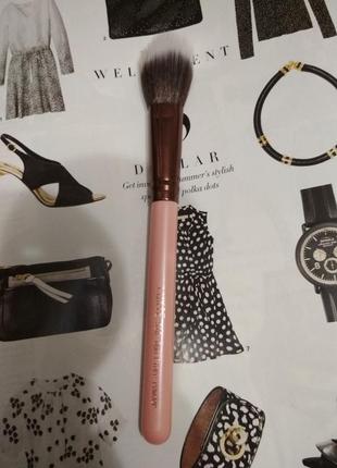 Кисть для пудры сша дуофибра luxie 516 duo fibre powder brush