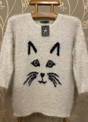 Очень красивый и стильный брендовый вязаный свитер с котом.