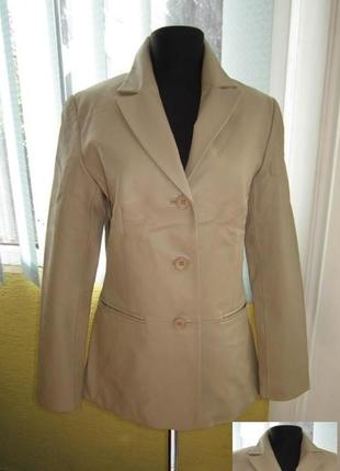 Класична жіноча шкіряна куртка c.a.n.d.a. лот 258