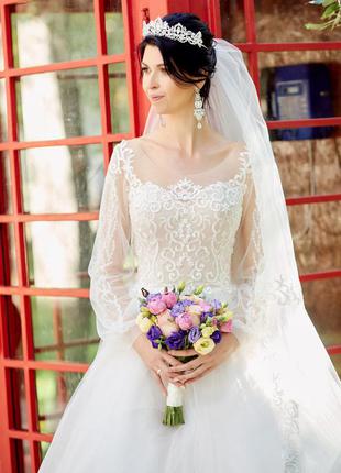 Шикарное свадебное платье в стиле бохо