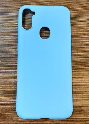 Чехол-накладка на телефон Samsung M11 голубого цвета