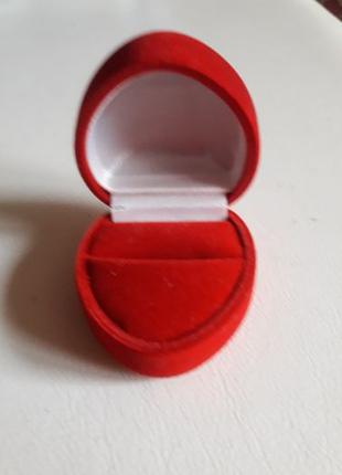 Красная бархатная шкатулка для кольца Новая