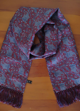 Элегантный шёлковый шарф Frederic Theak