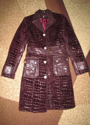 Хорошее оригинальное пальто!