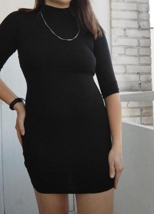 Чорне обятягуюче плаття рукав 3/4 / чёрное обтягивающие платье...