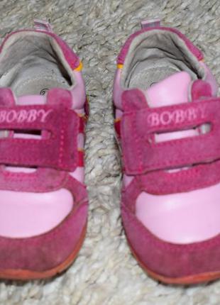 Кросівки на дівчинку рожеві