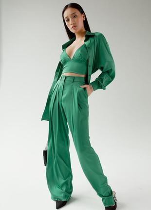 Костюм: блуза + брюки в зеленому кольорі