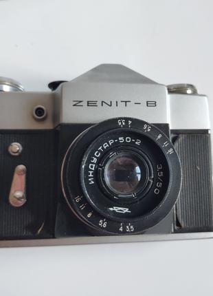 Советский Фотоаппарат Zenit-B Индустар-50-2 в кожаном чехле