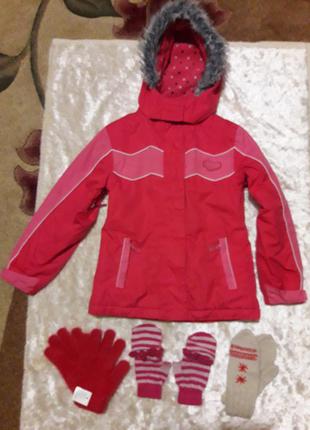 Куртка с капюшоном на девочку 8-10 лет зимняя замеры есть