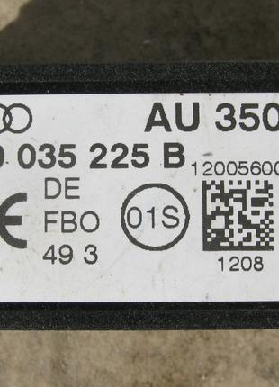 Audi A3 Усилитель антенны 8P0035225B  8P4-035-225-B