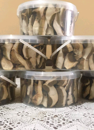Білі сушені гриби з Карпат. 3 л відро(300 грам)/650 грн. Доставка