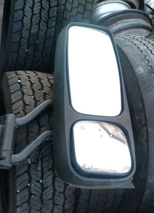 Volvo Зеркало заднего вида (правое) 0114126 FH12