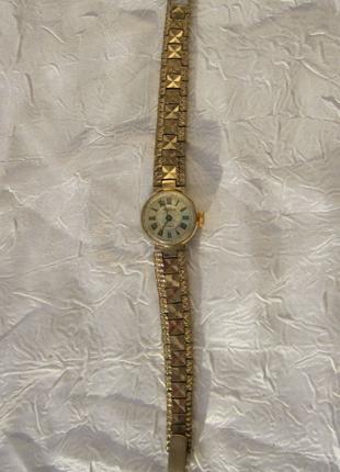 Часы Чайка 17 камней с позолотой времен СССР женские наручные ...