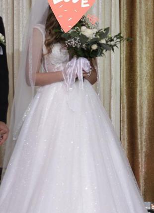 Весільне плаття,сукня