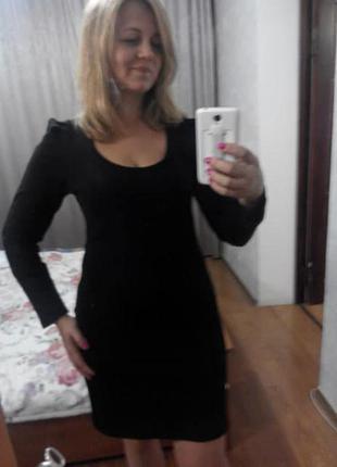 Маленькое черное платье)
