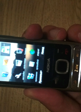 Телефон Nokia 6700