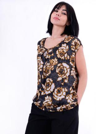 Блуза с коротким рукавом в крупный цветочный принт
