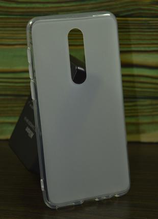 Защитный чехол на Meizu M8 белый