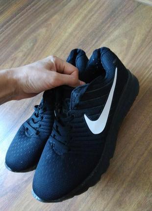Nike кроссовки