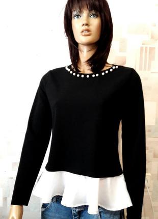 Стильная черно-белая  блуза с баской и жемчугом от shein