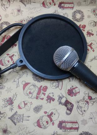 Микрофон Shure SM48S и поп-фильтр для микрофона