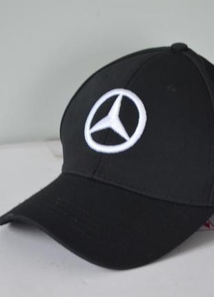 Мужская кепка mercedes-benz